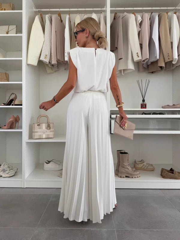 TOP AND PANTS SET