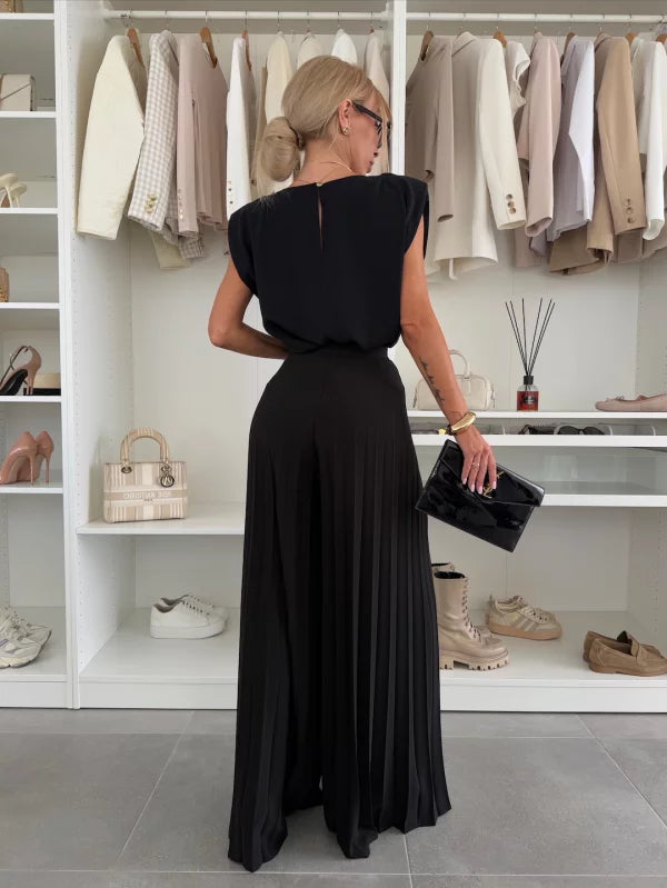 TOP AND PANTS SET